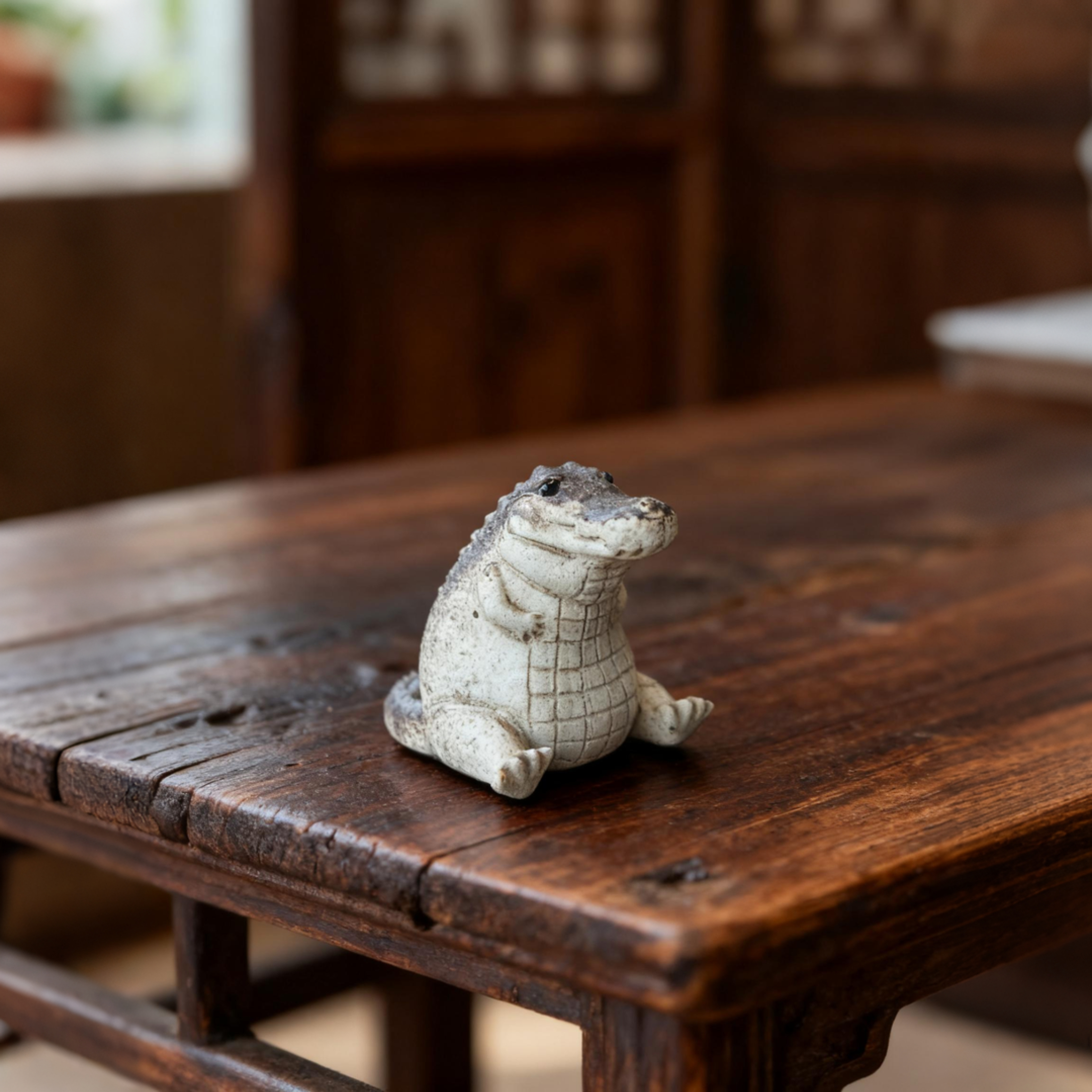 Wealthy Crocodile Tea Pet - Image 2