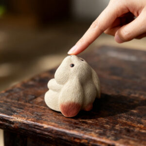 Moon-Gazing Rabbit  Tea Pet